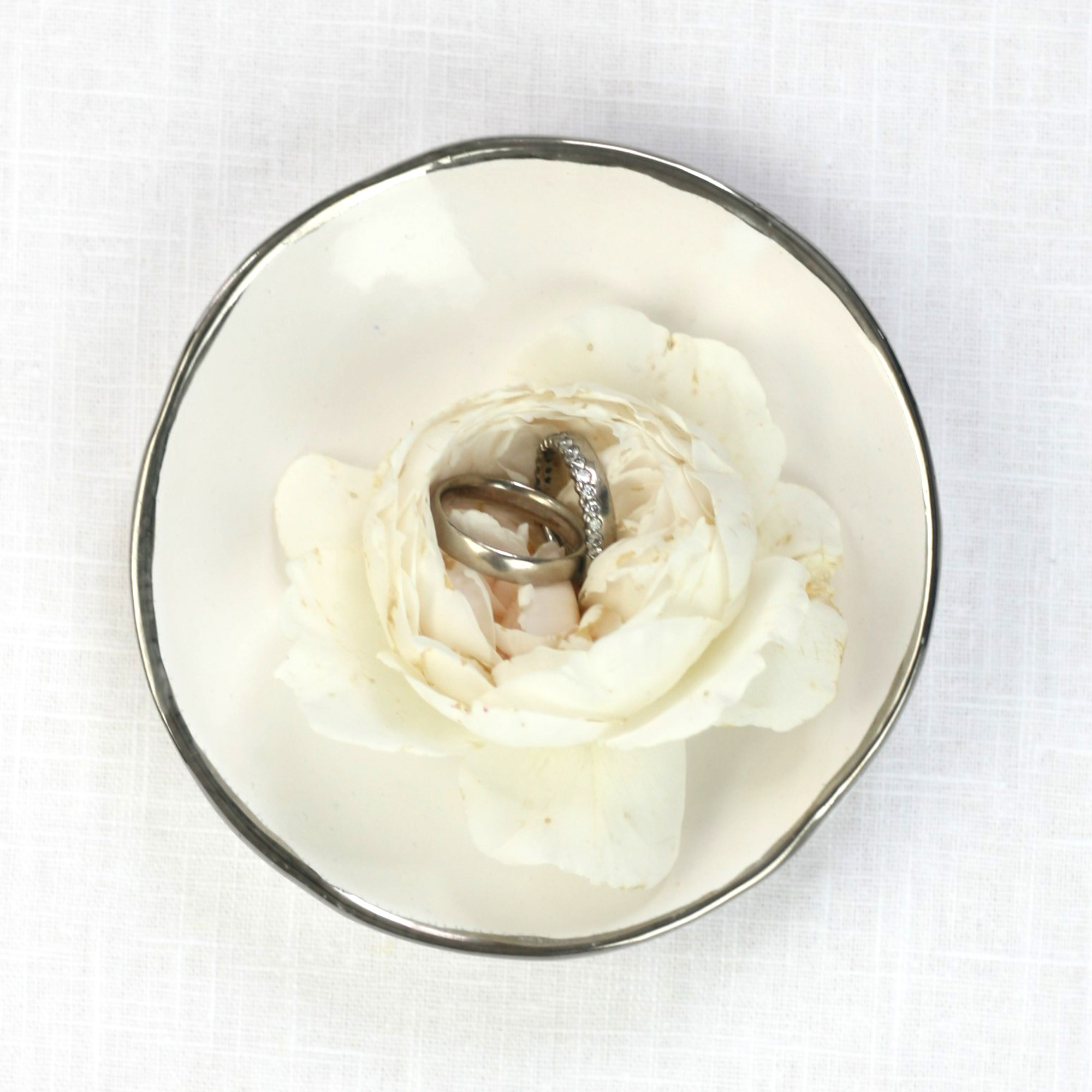 ringschale-keramik-platinrand-ring-dish-ceramic-platinum-2 Schmuckschale BLANC mit Platinrand