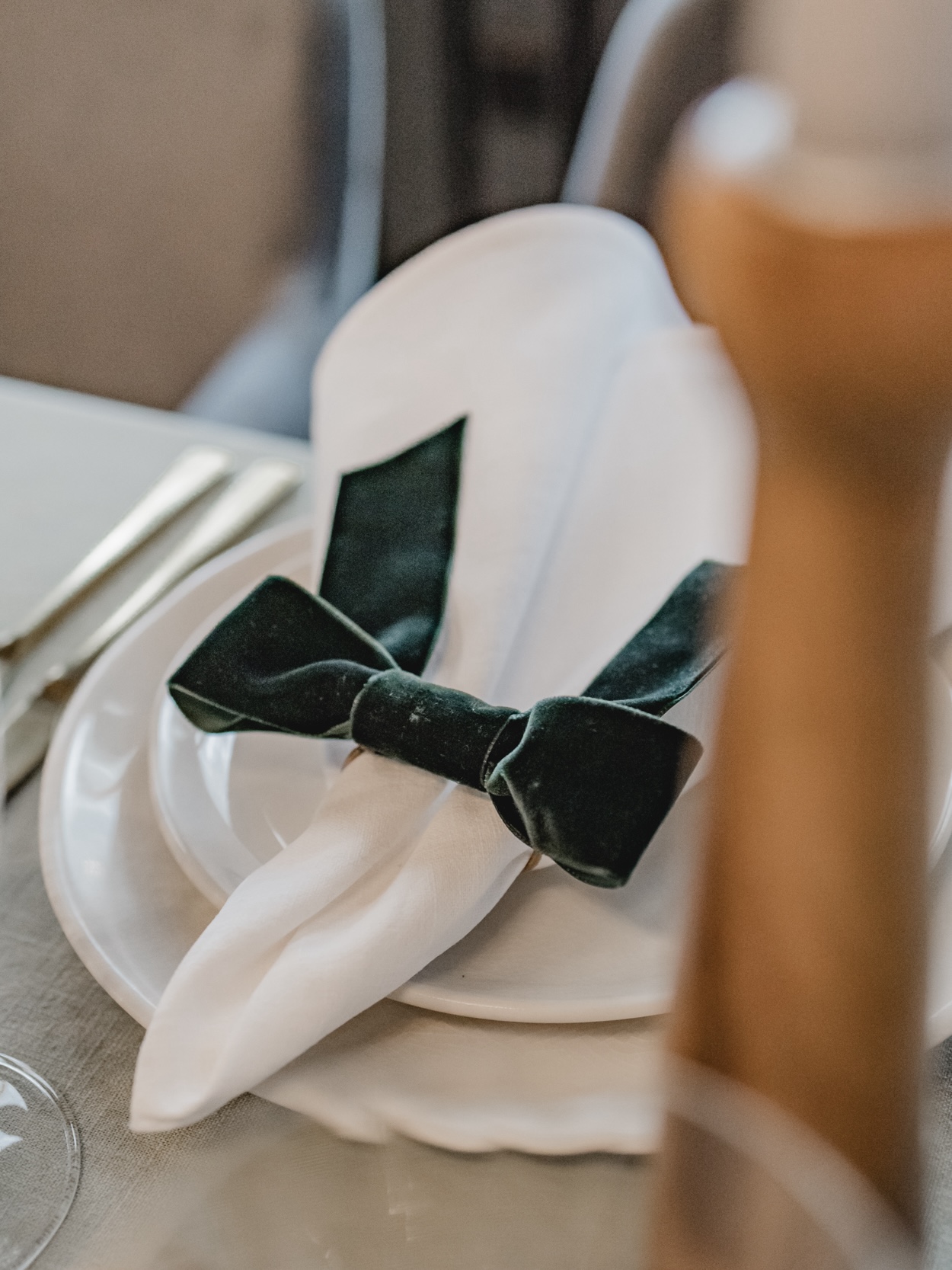 4er Set Serviettenring SAMTSCHLEIFE VELVET tannengrün 4er Set Serviettenring SAMTSCHLEIFE VELVET tannengrün